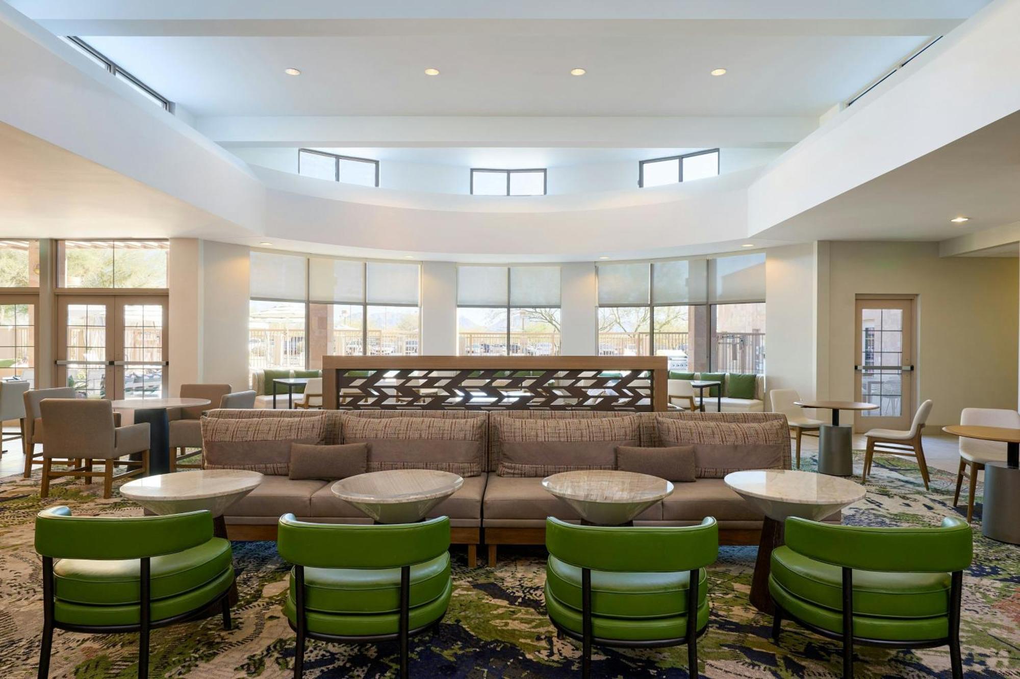 Hotel Desert View At Mayo Clinic 3*
